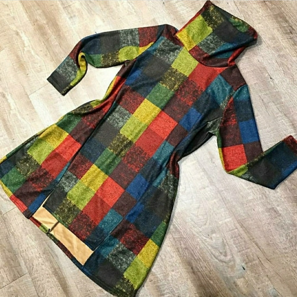 Tunic - Picture 2 of 2
